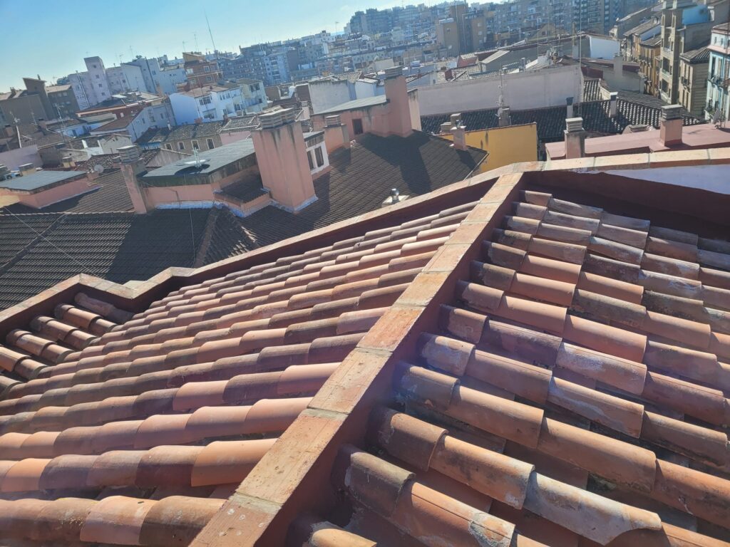 reformas de tejados en edificios zaragoza  